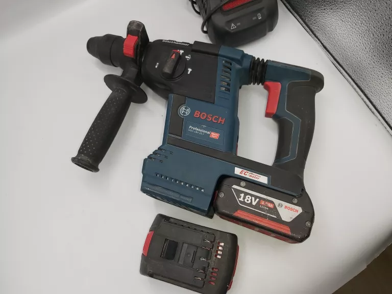 mlotowiertarka-bosch-gbh-18v-26-2-aku-40ah-18v-slowackiego-17-katowice