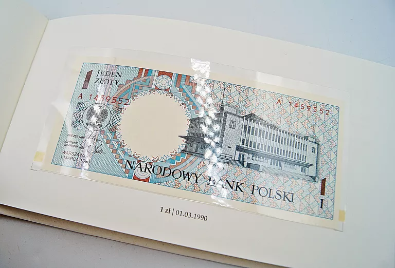 ALBUM NBP MIASTA POLSKIE BANKNOTY KOMPLET 1990 UN
