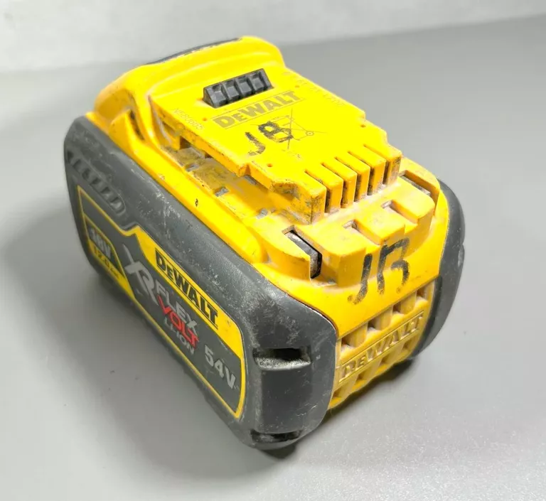 DEWALT FLEXVOLT DCS690N + AKU DEWALT 12AH