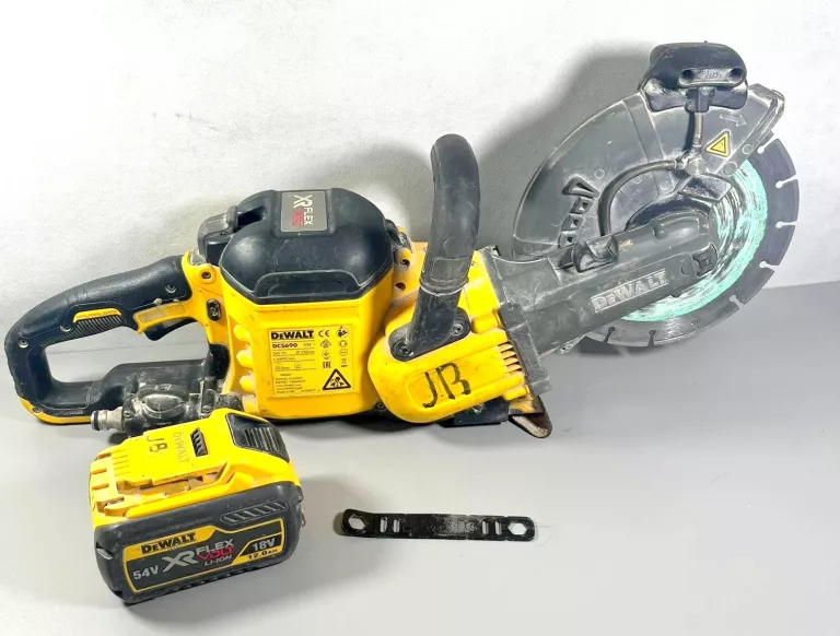 DEWALT FLEXVOLT DCS690N + AKU DEWALT 12AH