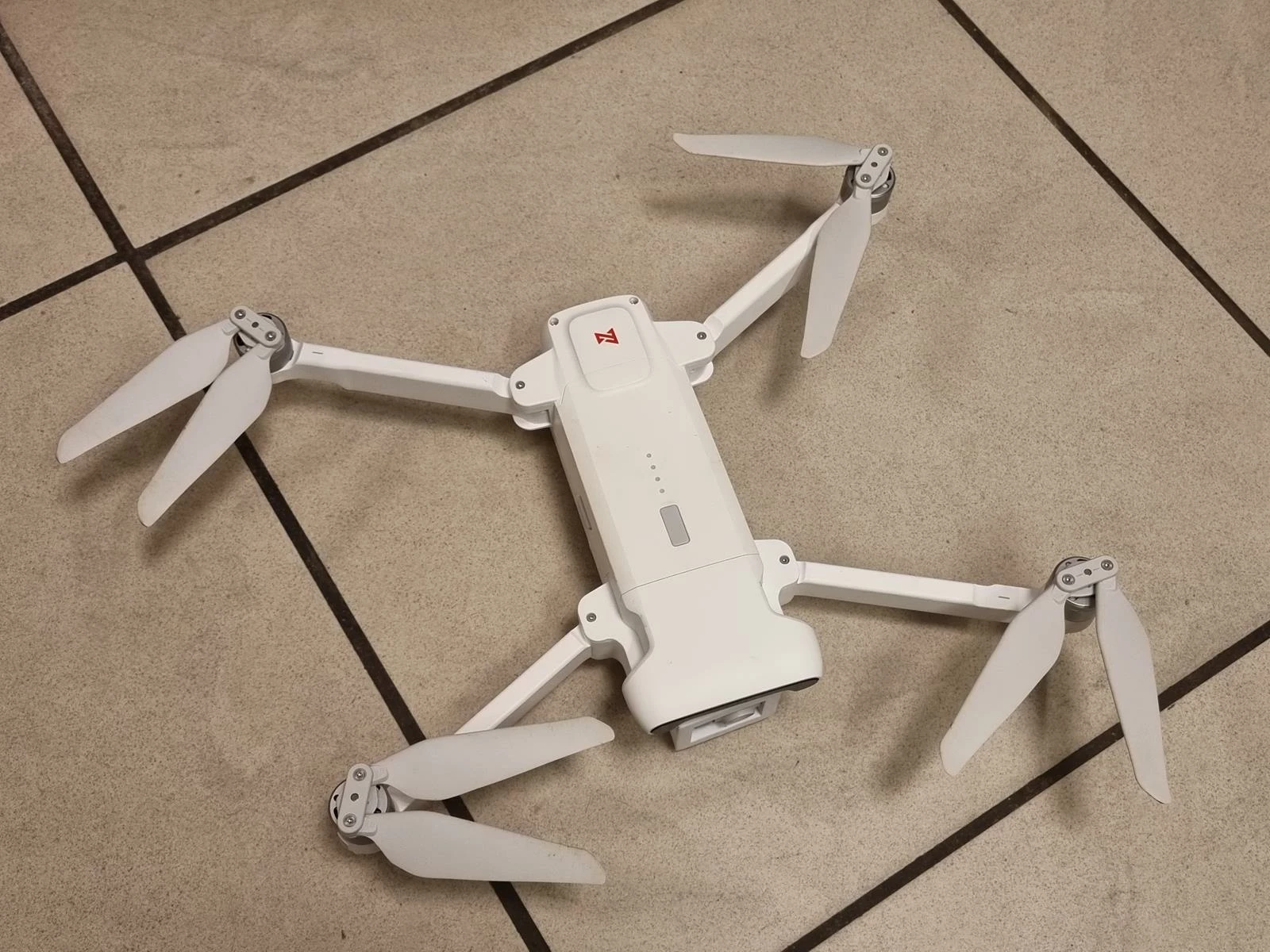 dron-xiaomi-fimi-x8-se-2020-stan-uzywany