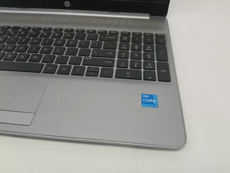 LAPTOP HP 250 G8 CORE I3 16/256GB WIN 11