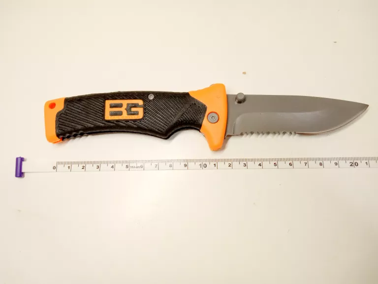 LEKKI NÓŻ SURVIVALOWY BEAR GRYLLS POLECAM!