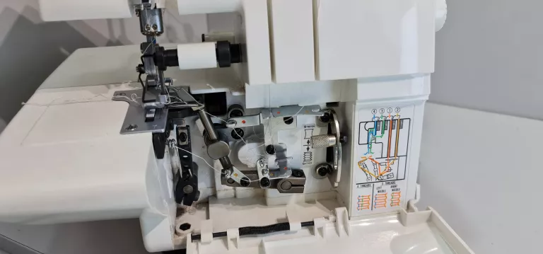 maszyna-do-szycia-overlock-pfaff-hobbylock-756-marka-pfaff