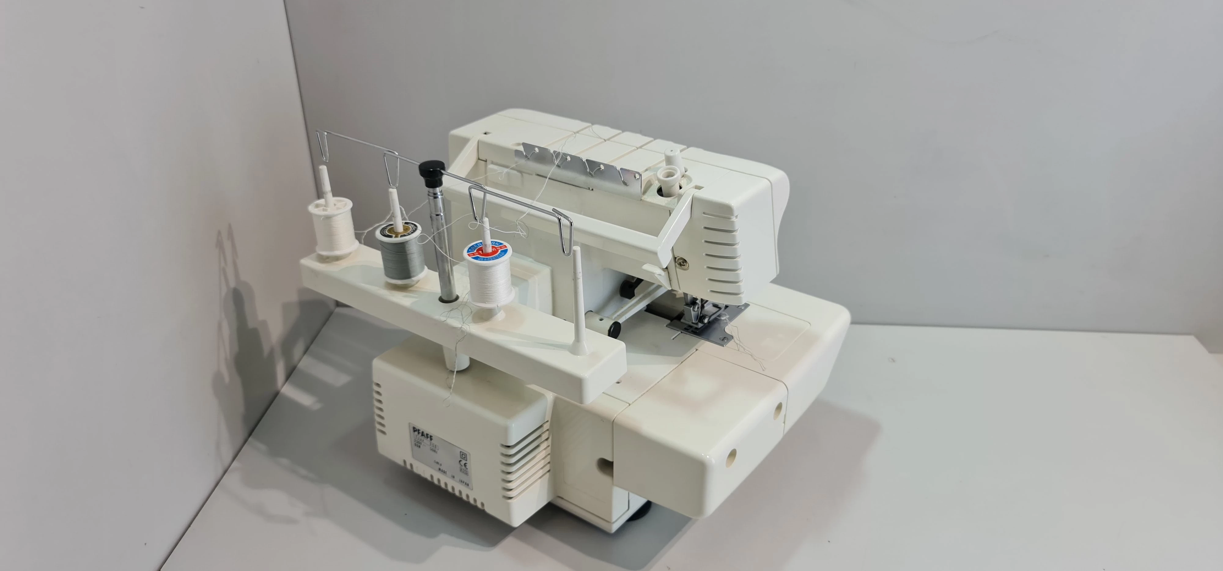 maszyna-do-szycia-overlock-pfaff-hobbylock-756-ean-gtin-7393033076412