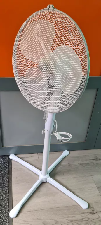 WIATRAK STOJĄCY TESCO PF1617W