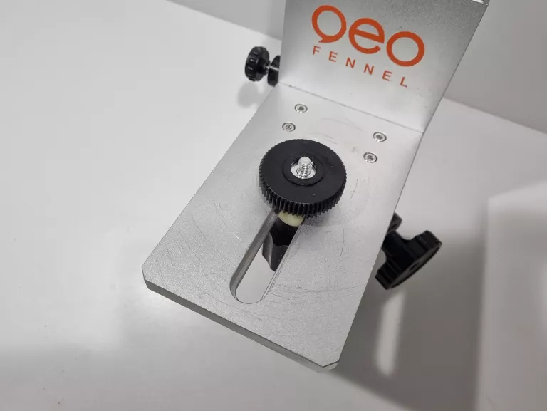 uchwyt-scienny-do-laserow-geo-fennel-wh2-maksymalny-zasieg-pracy-1