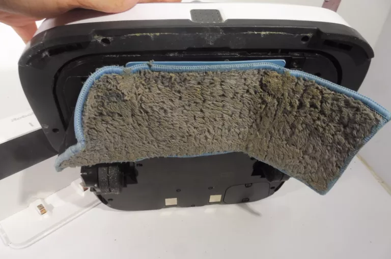 robot-sprzatajacy-irobot-braava-jet-m6-stan-uzywany