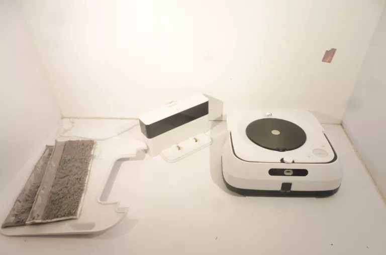 robot-sprzatajacy-irobot-braava-jet-m6-kod-producenta-m610840