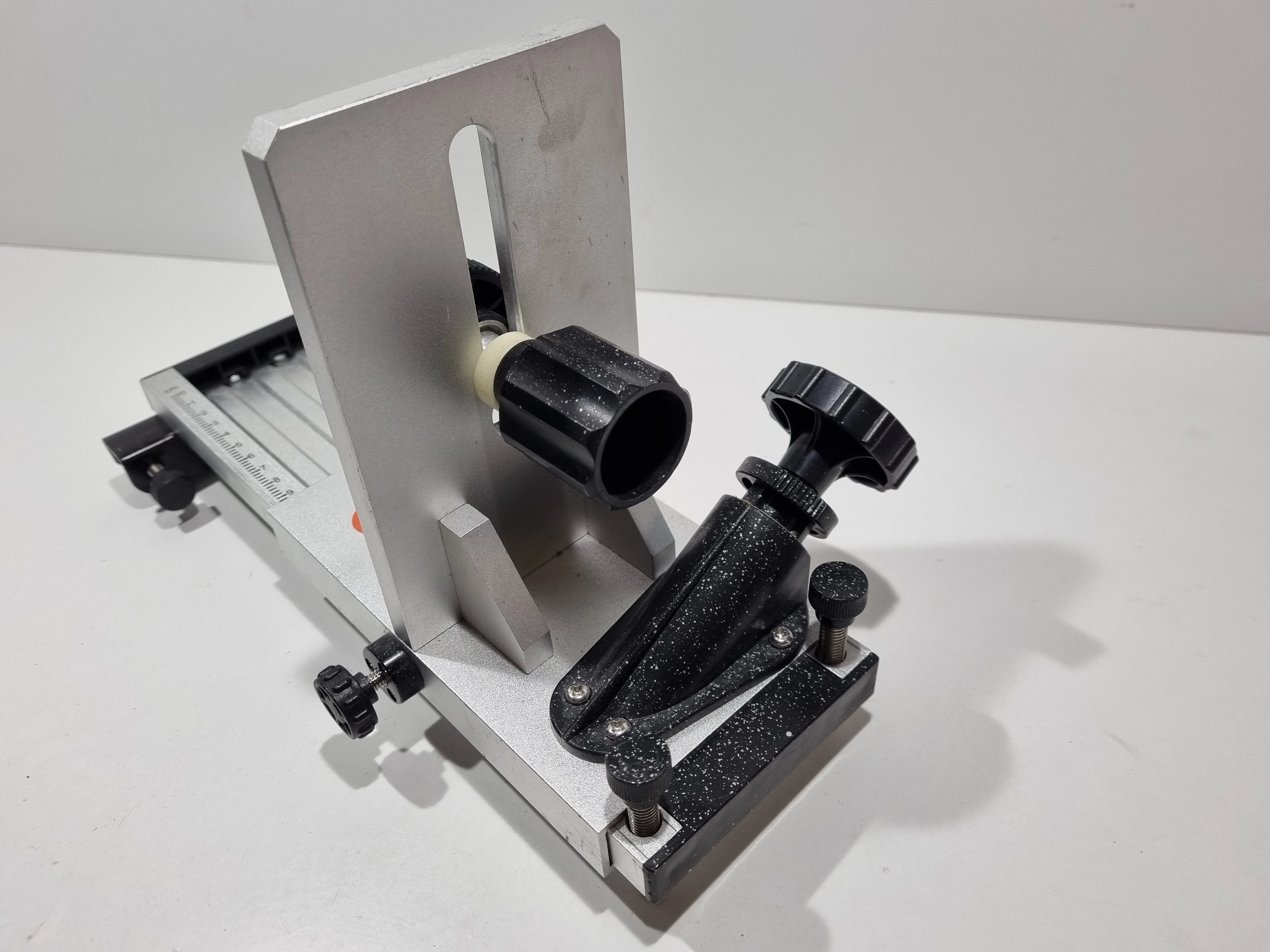 uchwyt-scienny-do-laserow-geo-fennel-wh2-ean-gtin-4045921117037