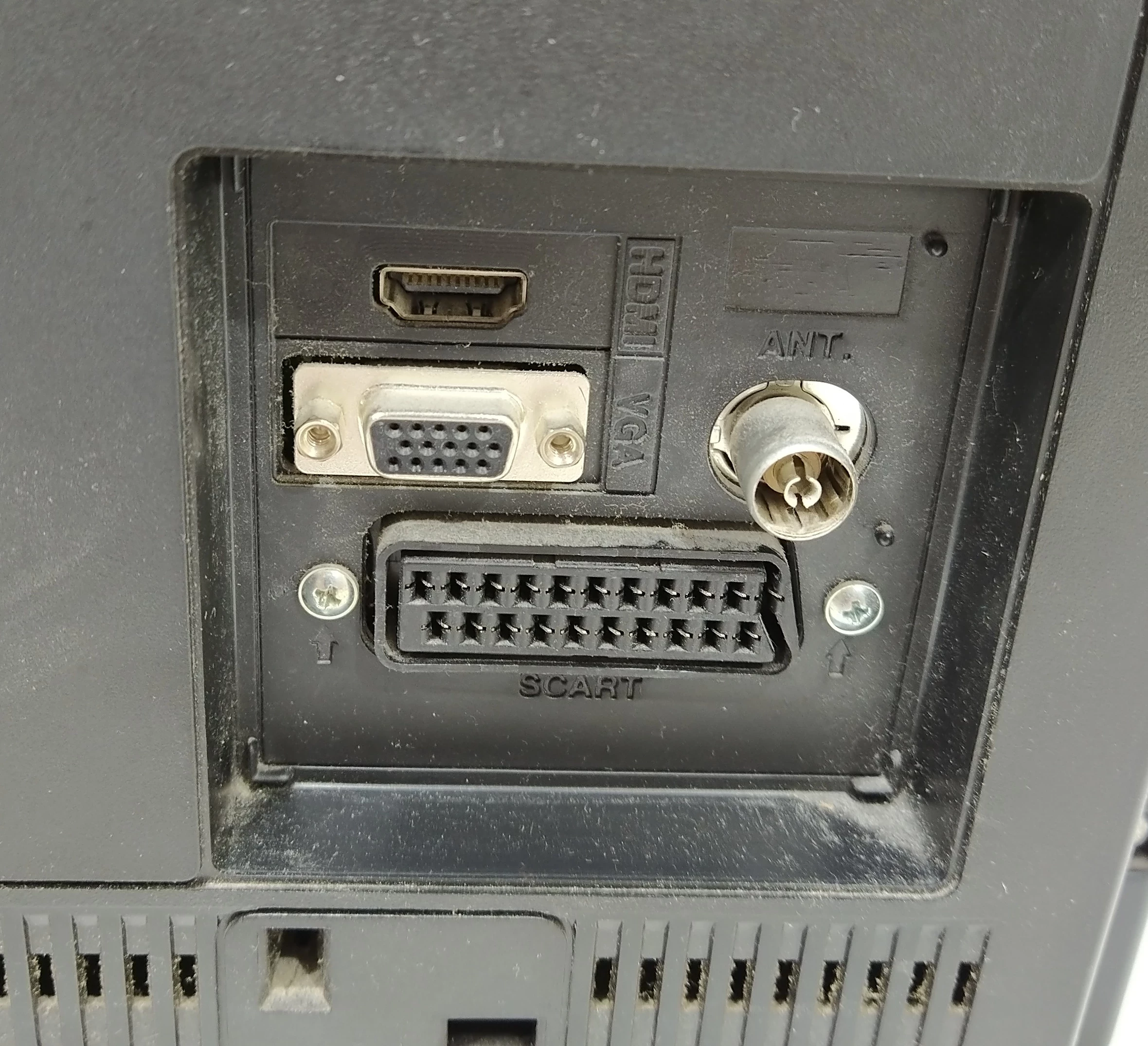 telewizor-z-dvd-19-alba-lcd19advd-marka-alba