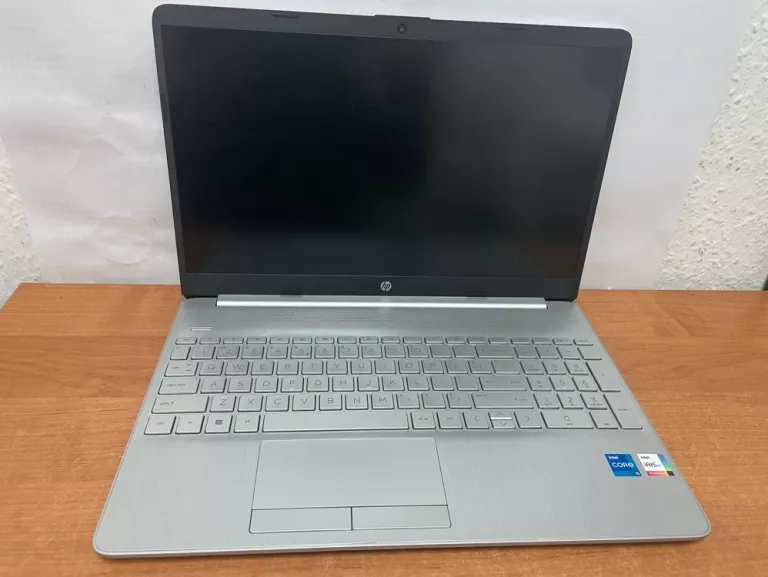 LAPTOP HP-15DW3113NW WIN11/8GB RAM/512GB SSD