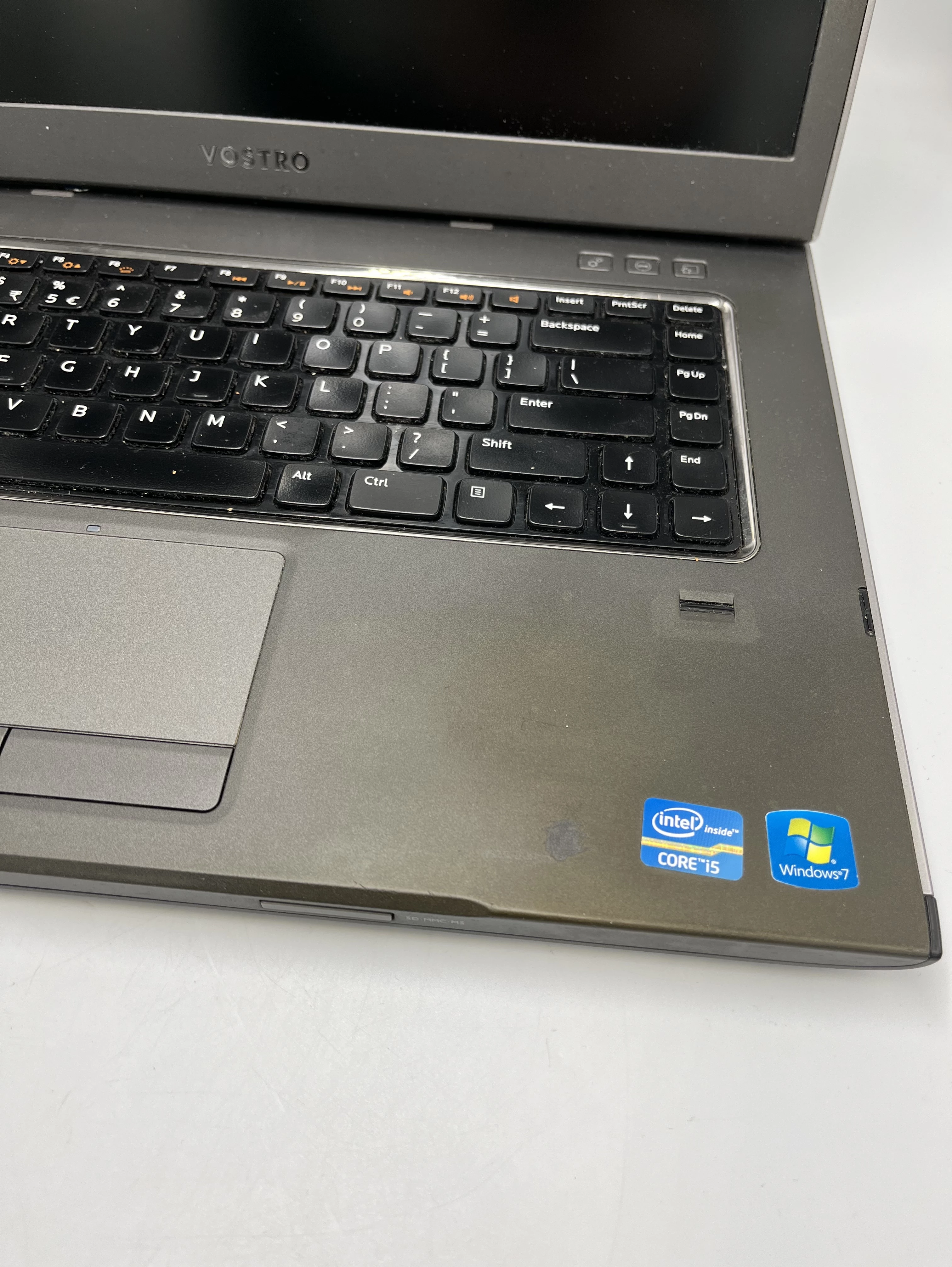 dell-vostro-3560-win-10-pro128gbamd-radeon-typ-dysku-twardego-ssd