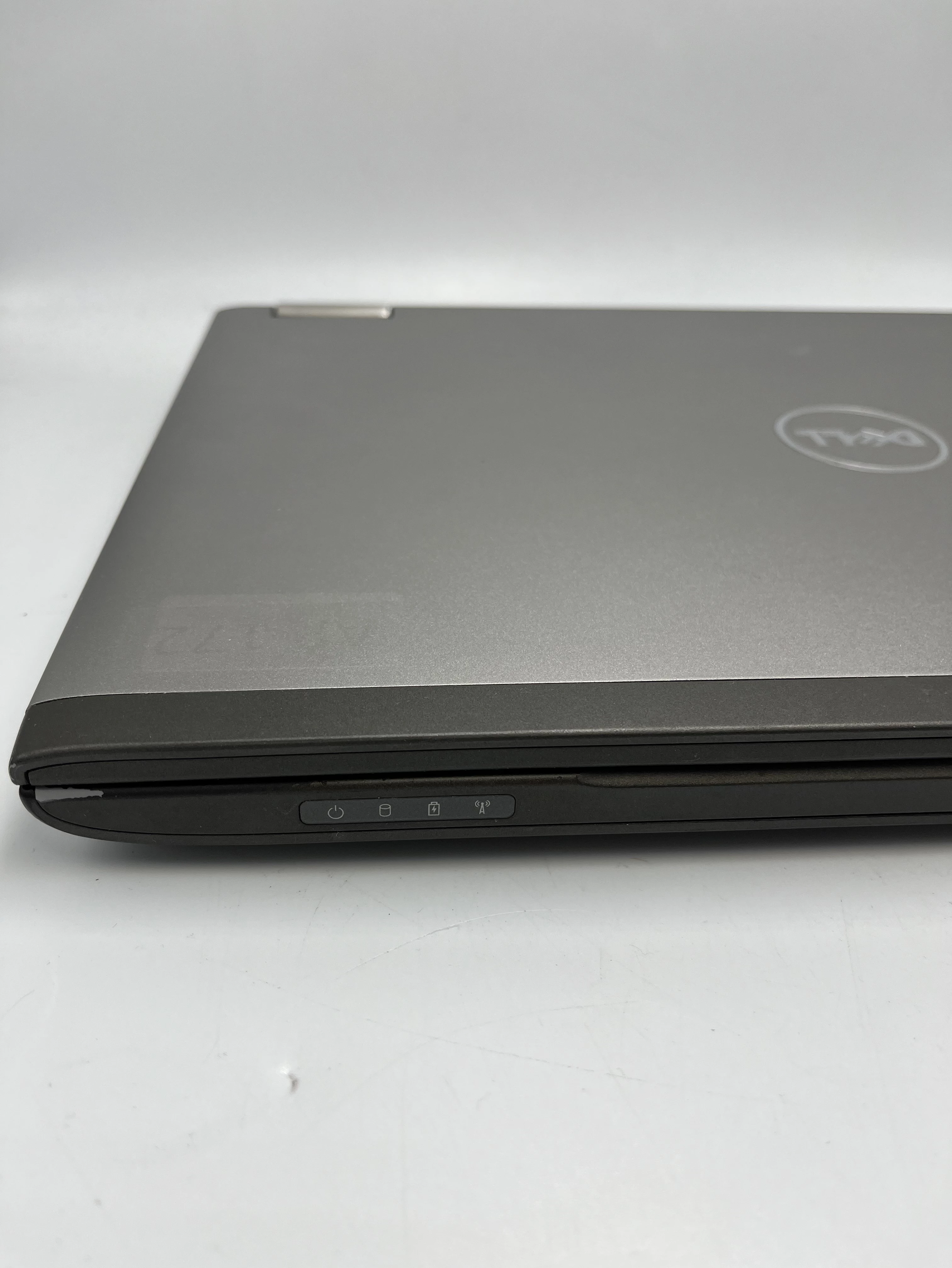 dell-vostro-3560-win-10-pro128gbamd-radeon-stan-uzywany