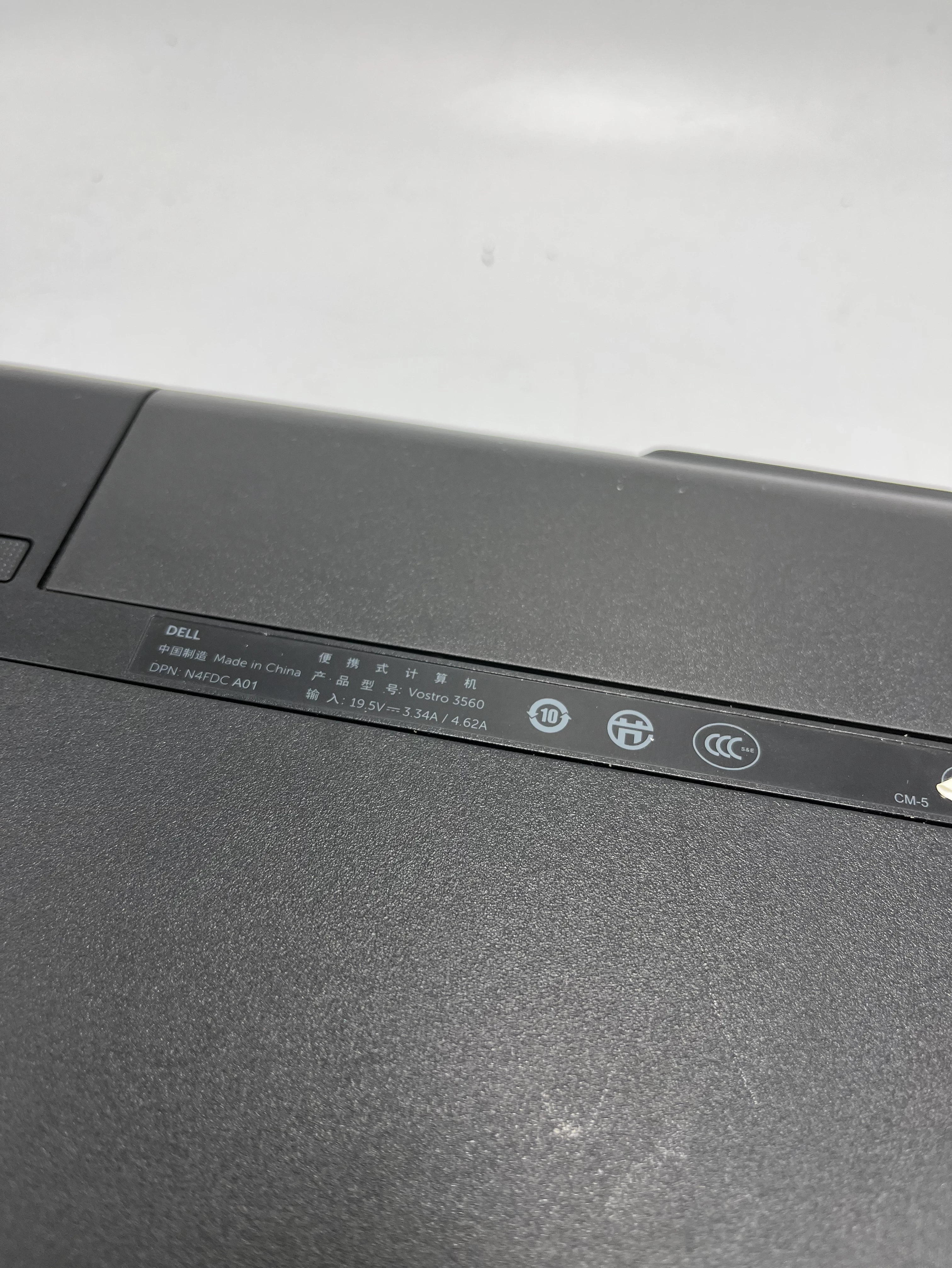 dell-vostro-3560-win-10-pro128gbamd-radeon-rodzaj-karty-graficznej-grafika-dedykowana