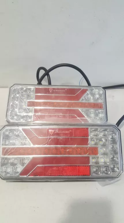 LAMPA TYLNA ZESPOLONA LED DYNAMICZNY KIERUNEK PAR