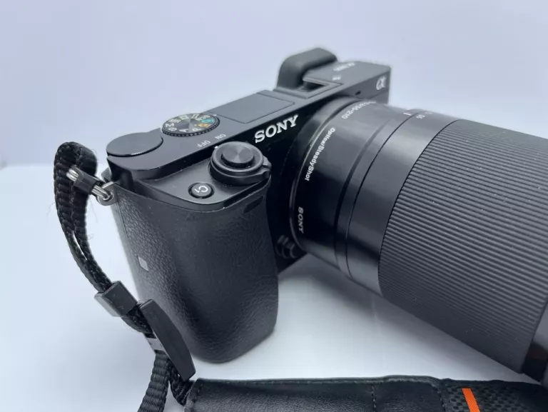 APARAT SONY ALFA 6000 + OBIEKTYW SONY SEL55210