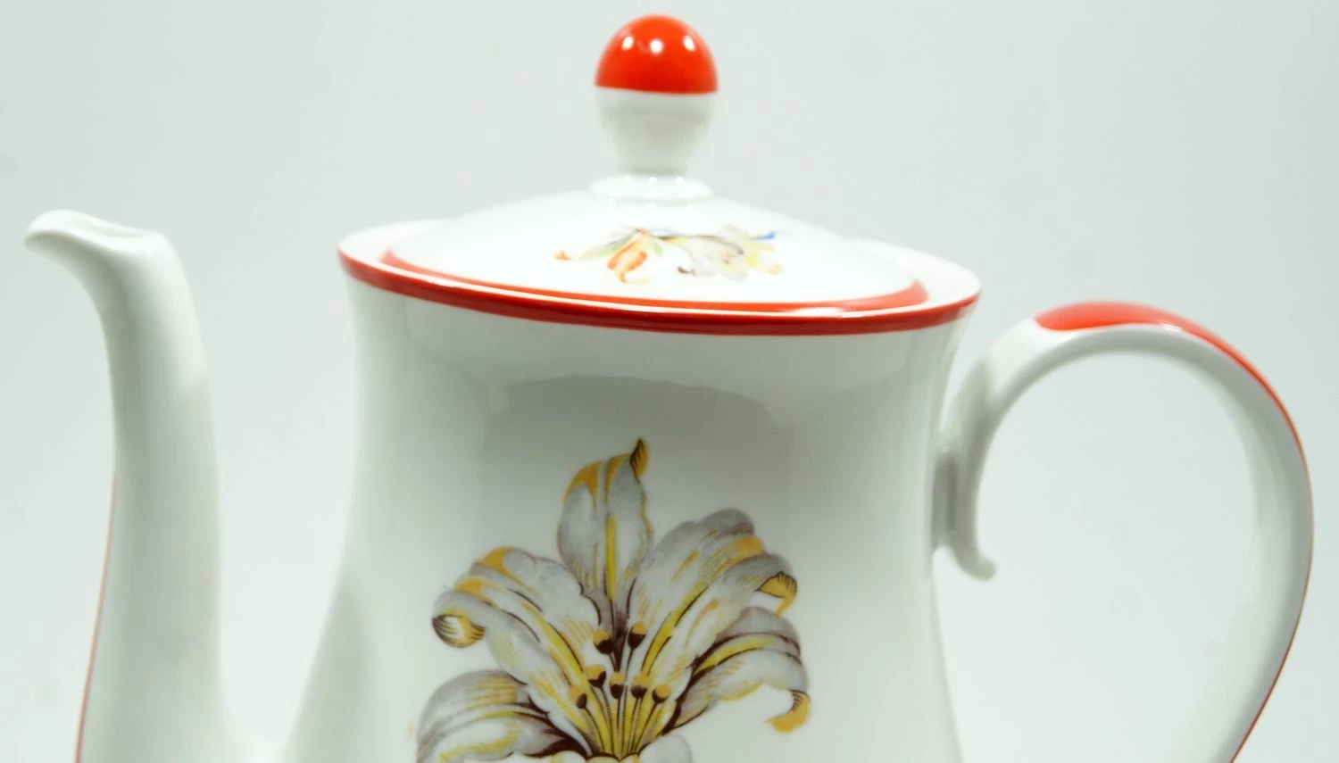 ponadczasowy-porcelanowy-dzbanek-chodziez-prl-zamkowa-4-ostrzeszow