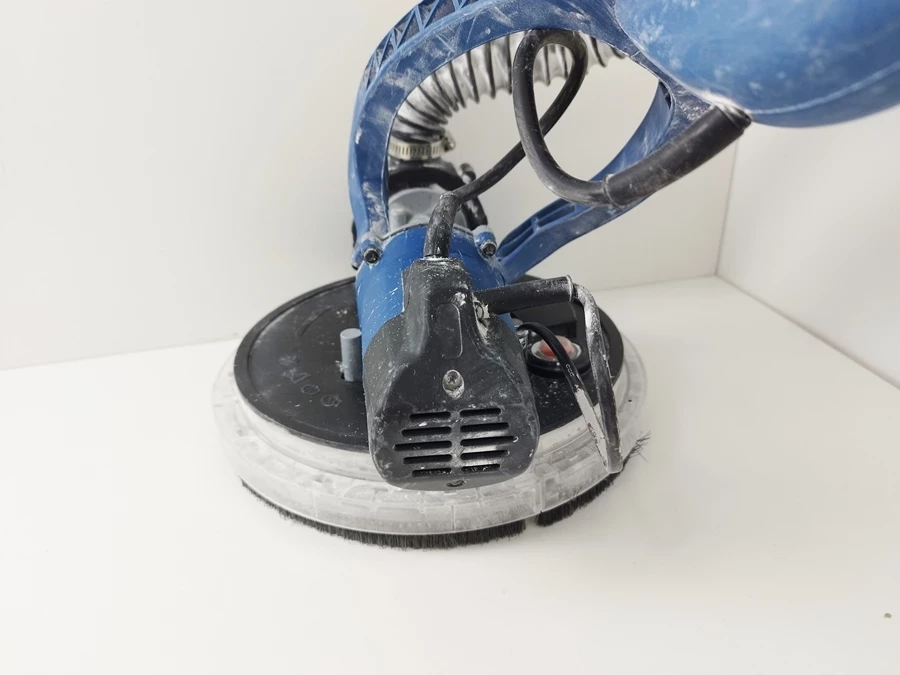 szlifierka-do-gipsu-zyrafa-dedra-ded7766-750w-marka-dedra