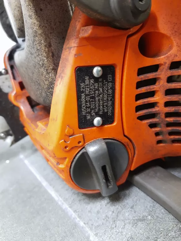 PIŁA SPALINOWA HUSQVARNA 236