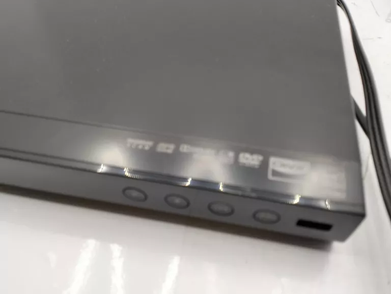 ODTWARZACZ LG DVX582 +PILOT+KABLE