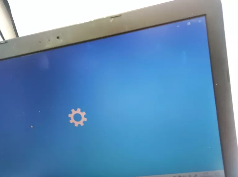 laptop-asus-f555l-41tb-win-10-opis-rozdzielczosc-px-1366-x-768