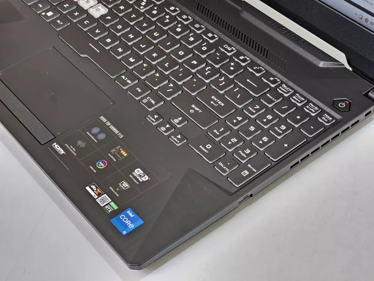 laptop-asus-tuf-gaming-f15-przekatna-ekranu-156