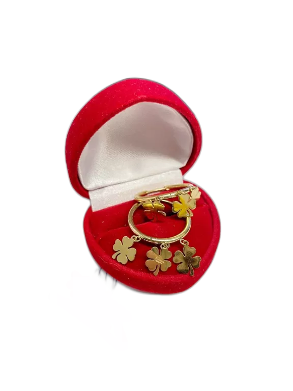 niezwykle-kolczyki-ze-stali-chirurgicznej-koniczynki-blueberry-stan-11323-238058