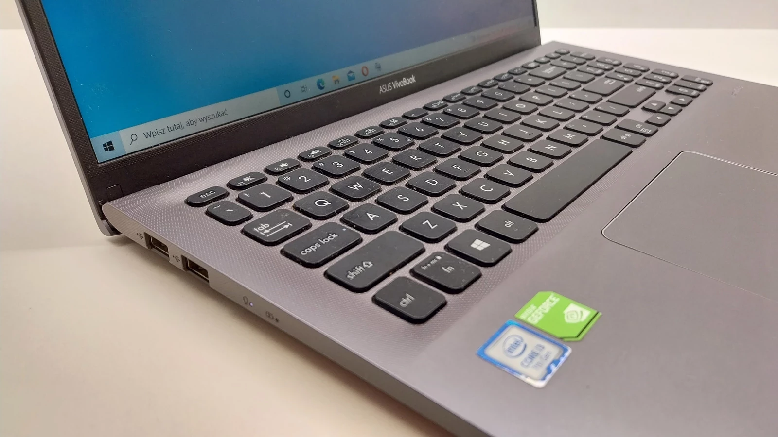 laptop-asus-vivobook-15-f512u-rozdzielczosc-px-1920-x-1080