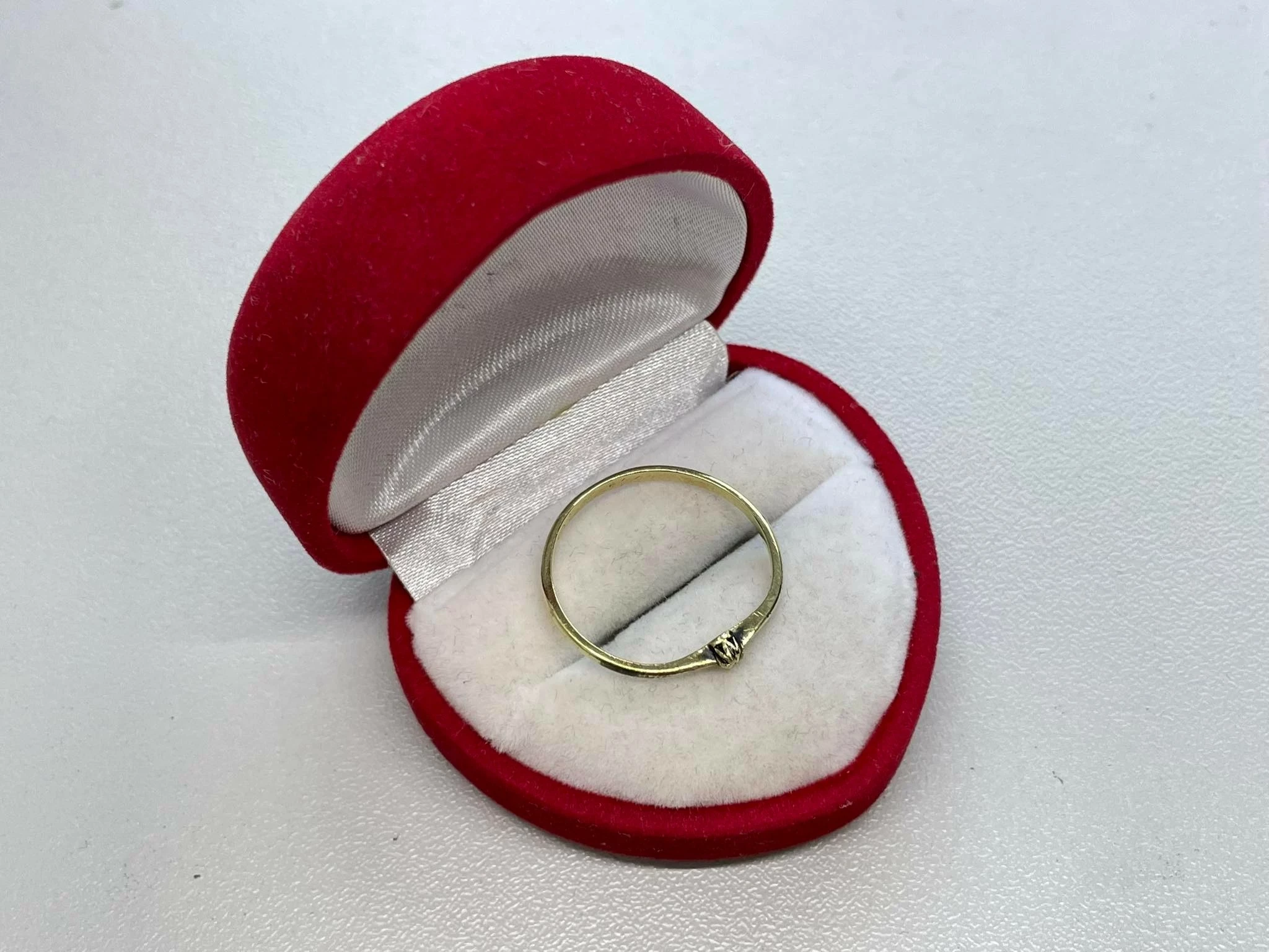 delikatny-zloty-pierscionek-stan-11323-2