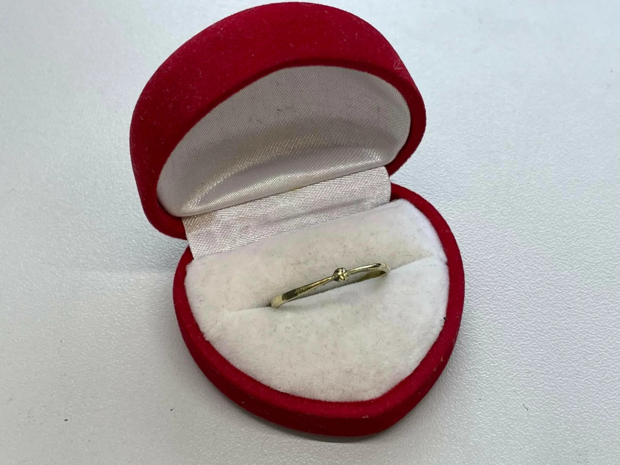 delikatny-zloty-pierscionek-ean-gtin-5900025228081