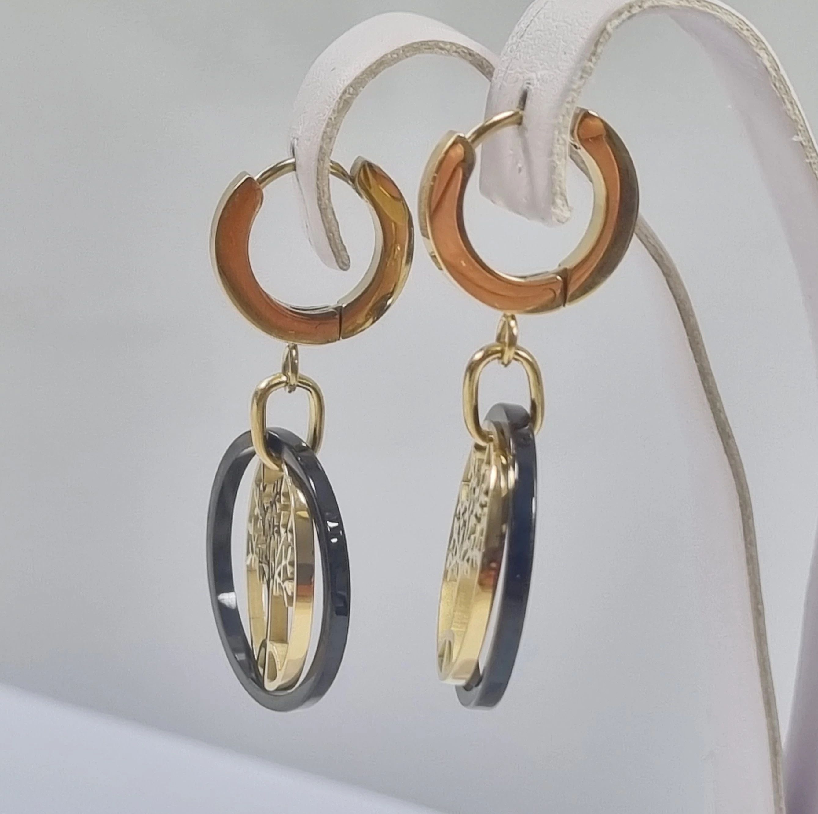 kolczyki-stal-pozlacana-czarno-zlote-drzewo-zycia-rodzaj-zapiecia-2207-1