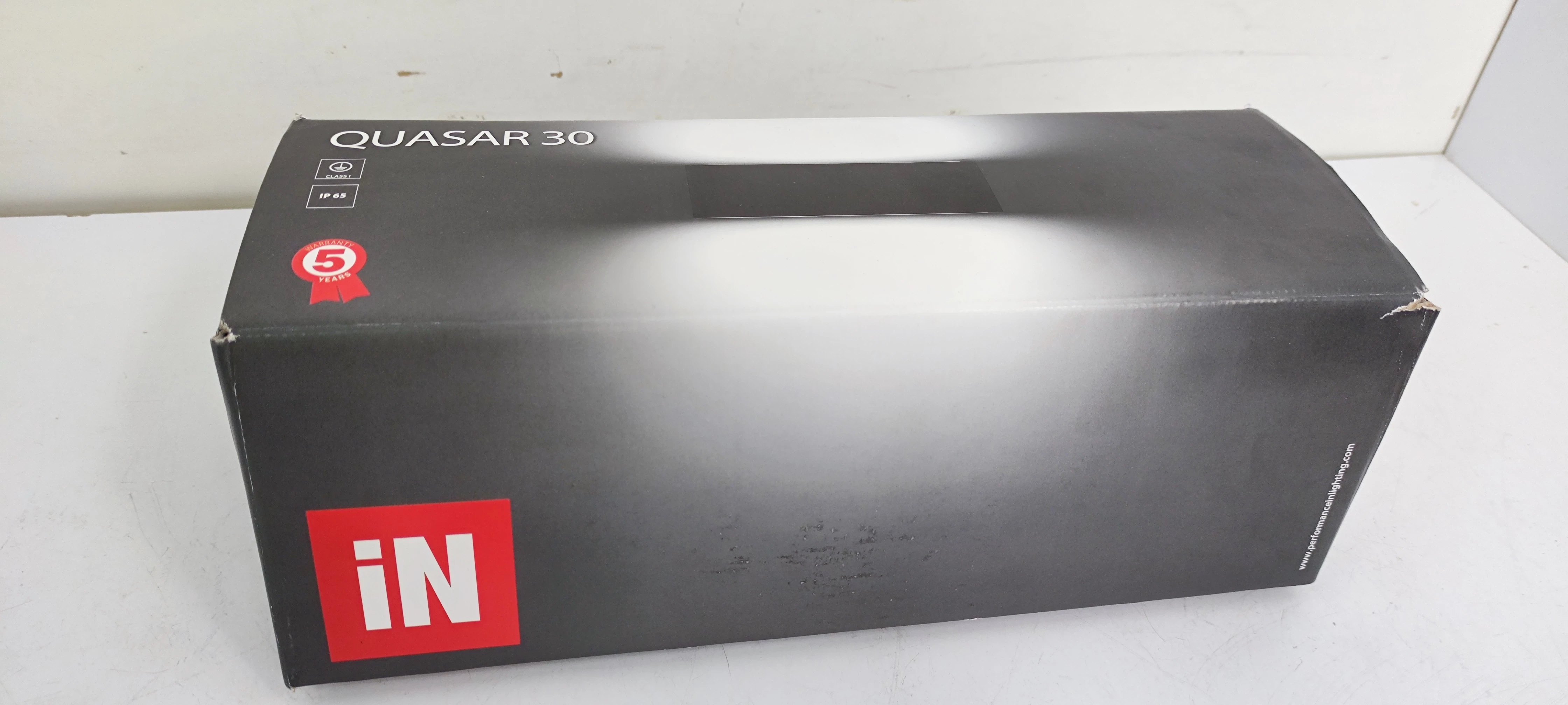 lampa-scienna-performance-in-lighting-quasar-30-ean-gtin-4000870703649