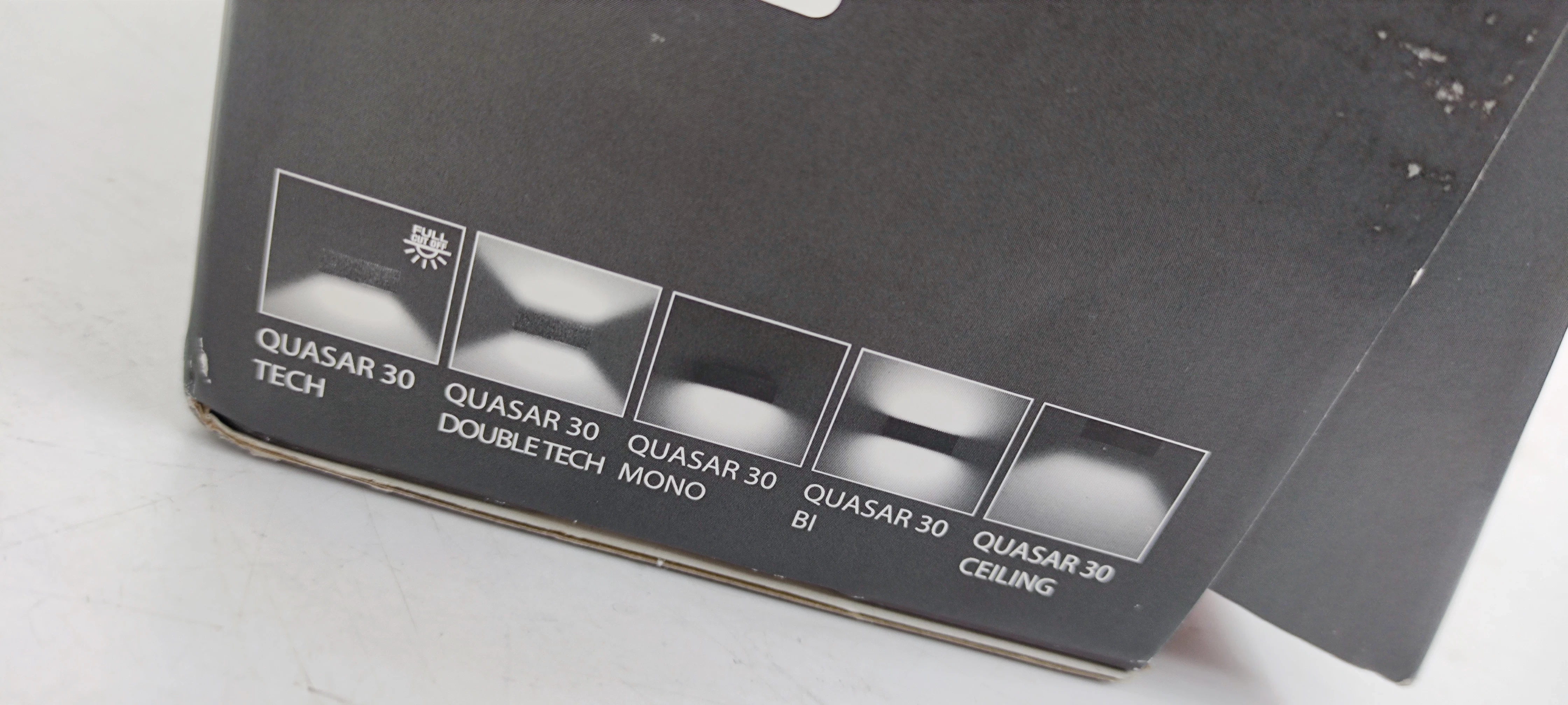 lampa-scienna-performance-in-lighting-quasar-30-stan-11323-2