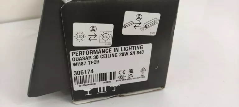 lampa-scienna-performance-in-lighting-quasar-30-marka-248811-951191