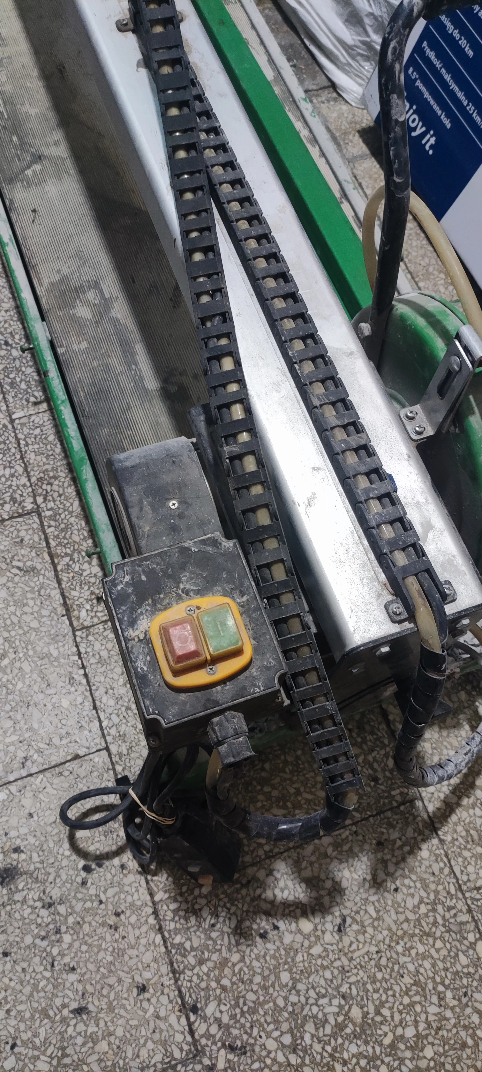 przecinarka-do-glazury-1500-w-ttd-fs250-1020-hagen-seria-lan