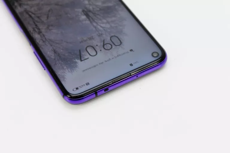 TELEFON HUAWEI NOVA 5T 6/128 GB KOMPLET