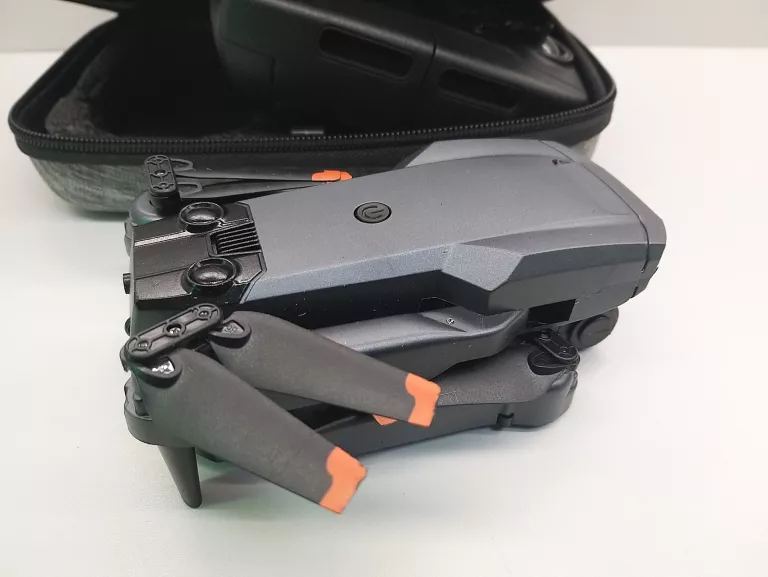 DRON P8 DRONE Z KAMERĄ ,1 SMIGŁO NIE KRĘCI