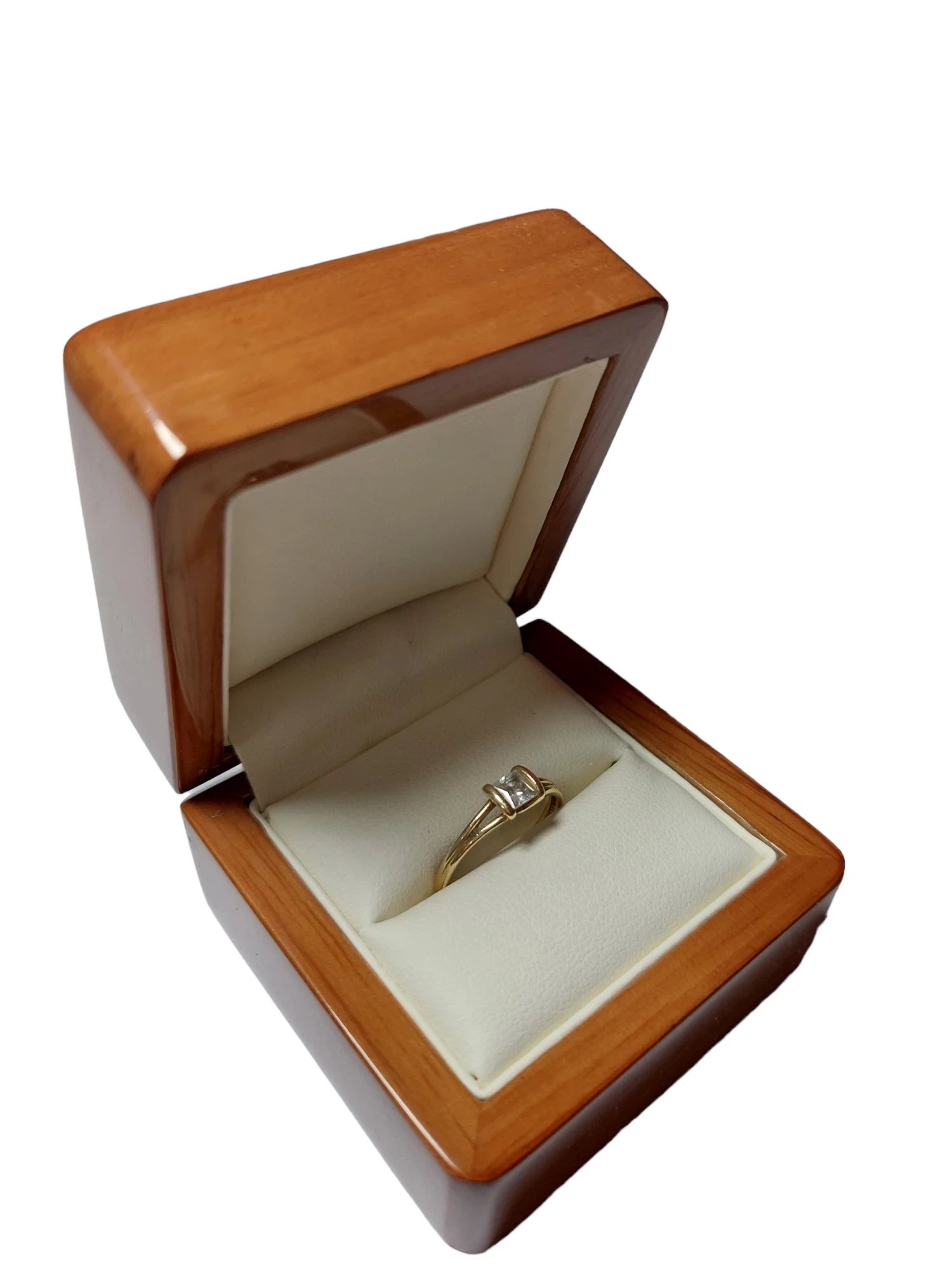 zloty-pierscionek-149g-585-r14-kamien-17088-524288