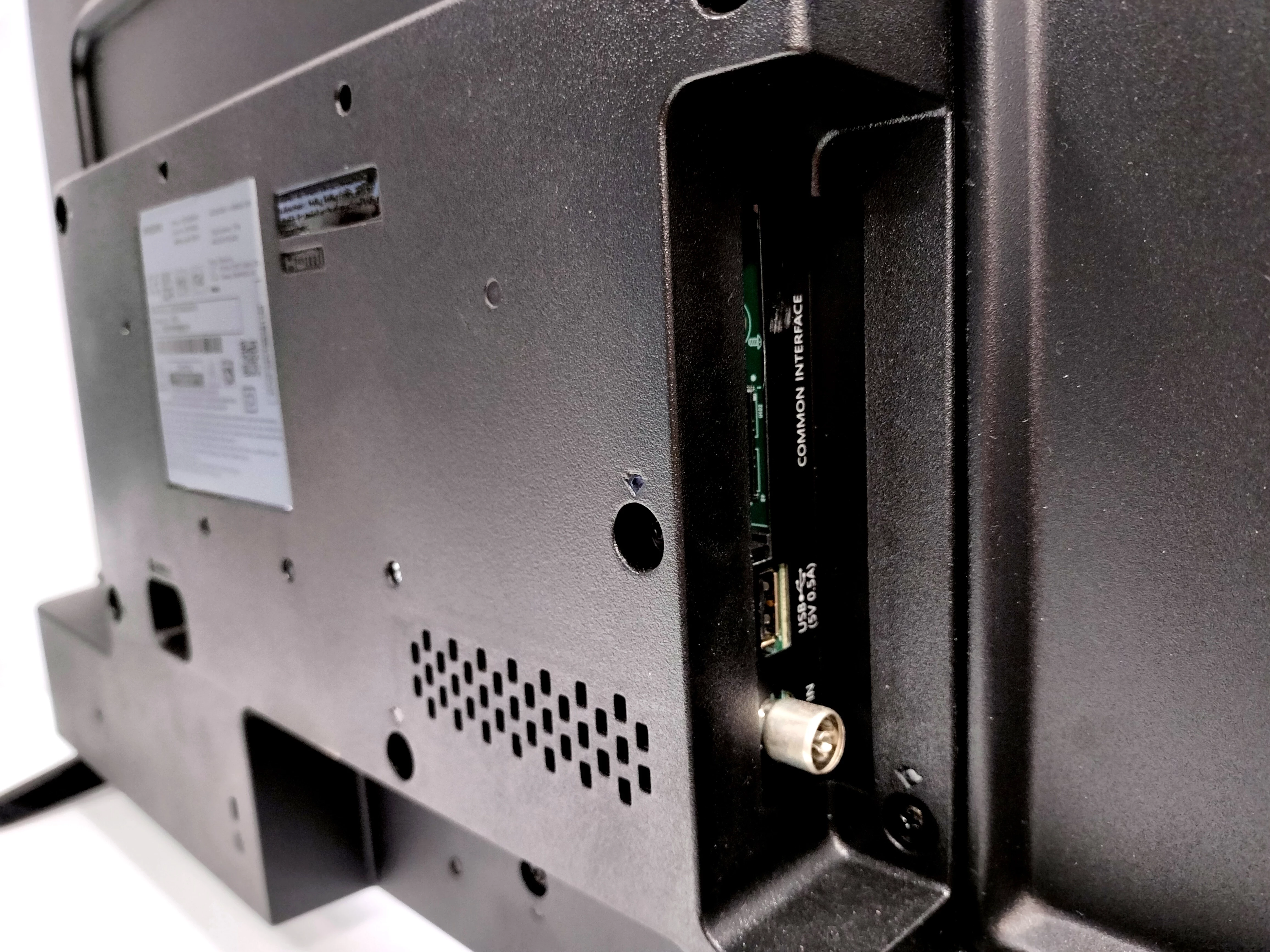 telewizor-samsung-ue32t4002-gwarancja-klasa-efektywnosci-energetycznej-f