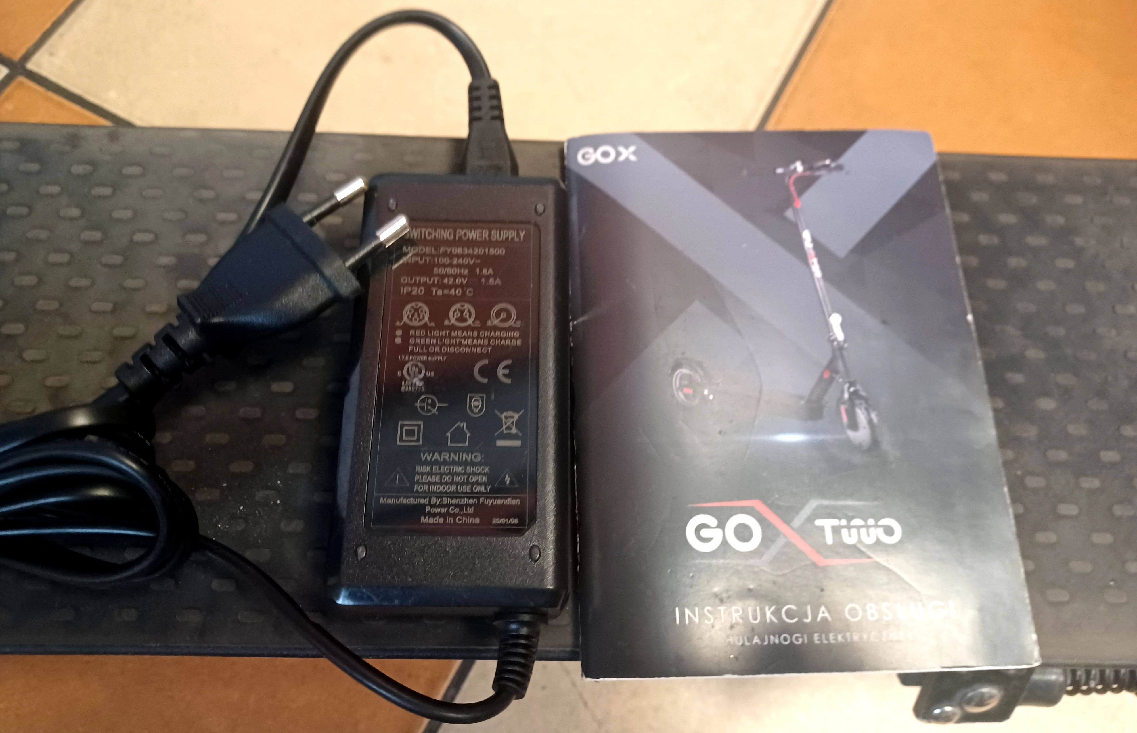 hulajnoga-elektryczna-go-two-kolor-czarny