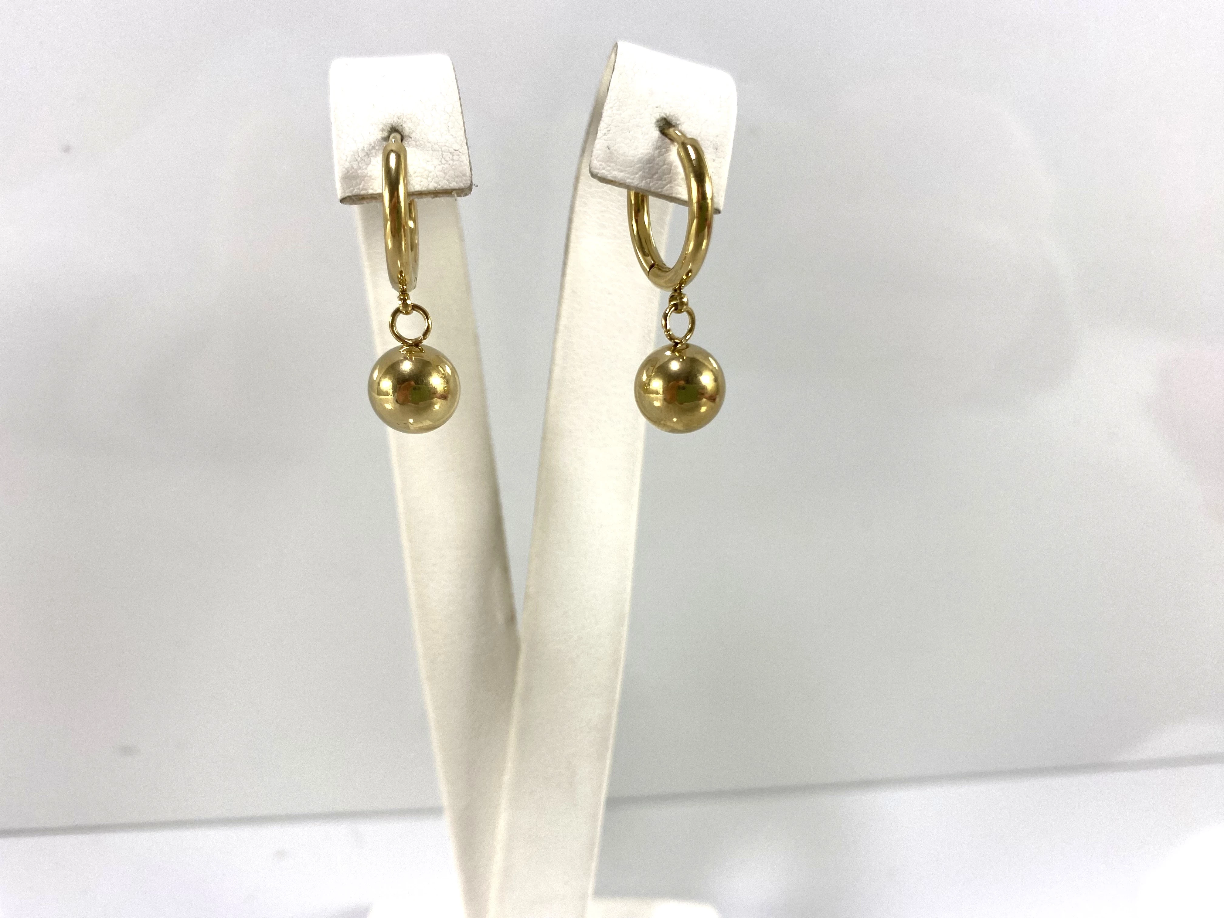 kolczyki-stal-pozlacana-kulka-wiszaca-na-kole-glogowska-35a-poznan-ska-x