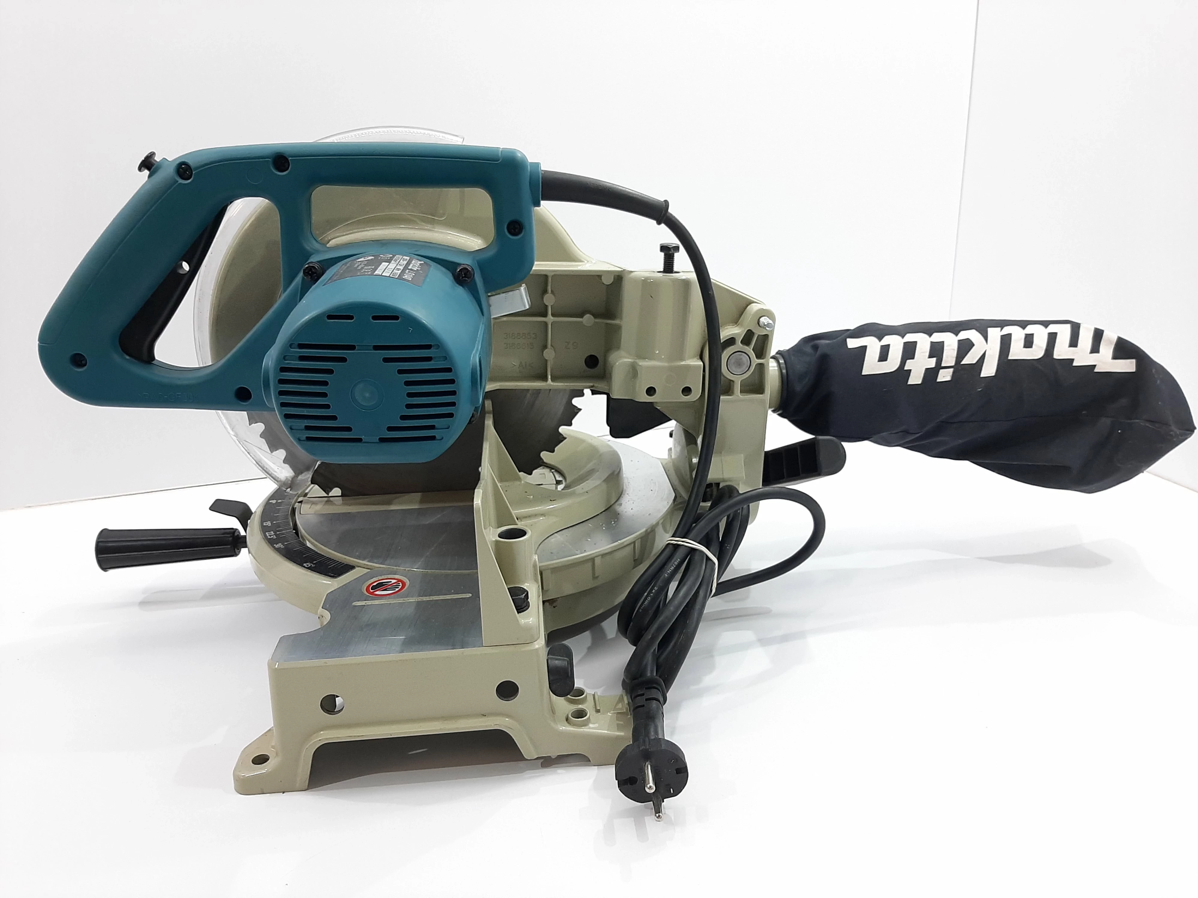 pila-ukosnica-makita-ls1040-marka-makita