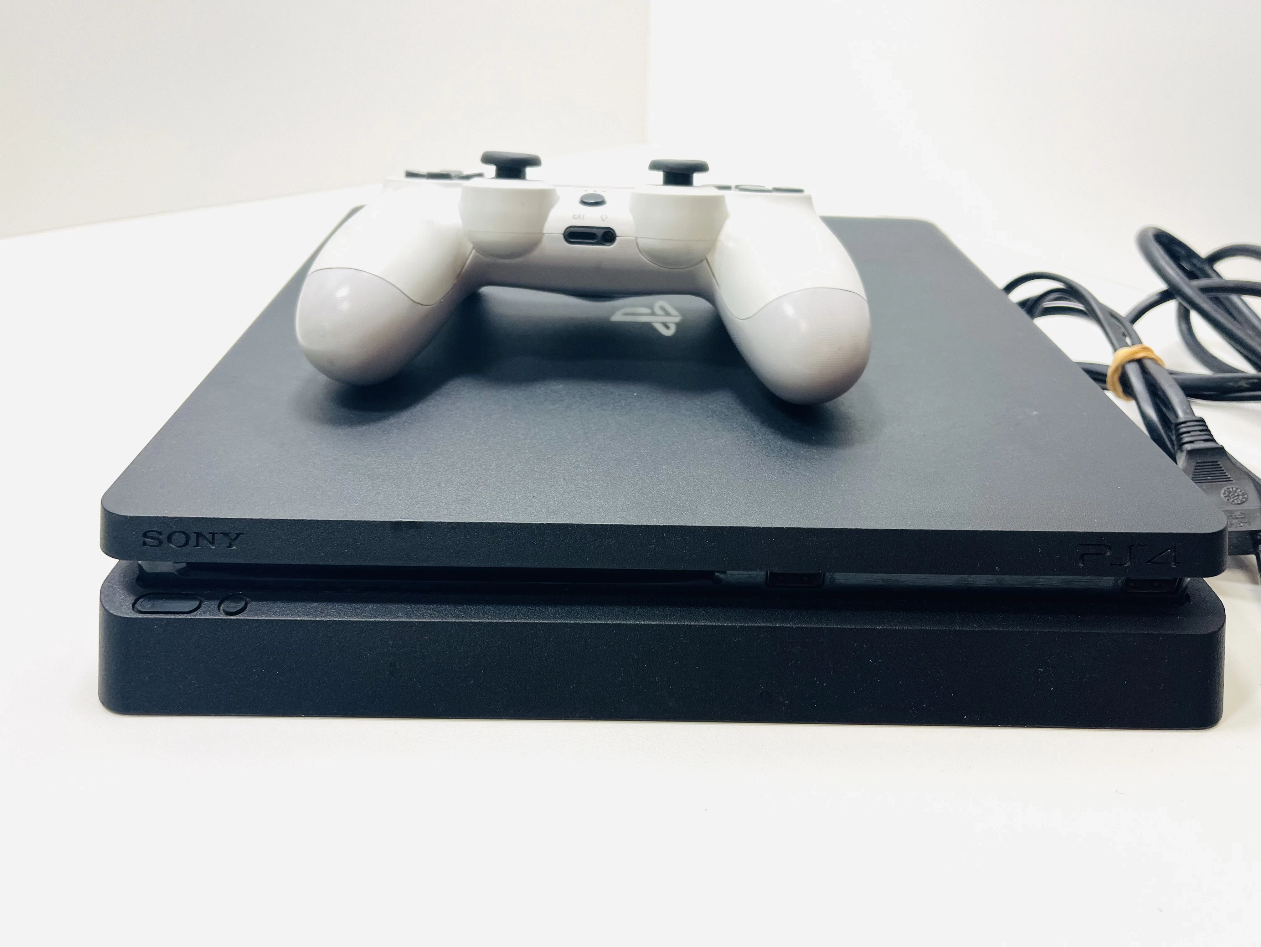 konsola-playstation-4-slim-cuh-2016b-bez-napedu-kod-producenta-konsola-playstation-4-cuh-2016b