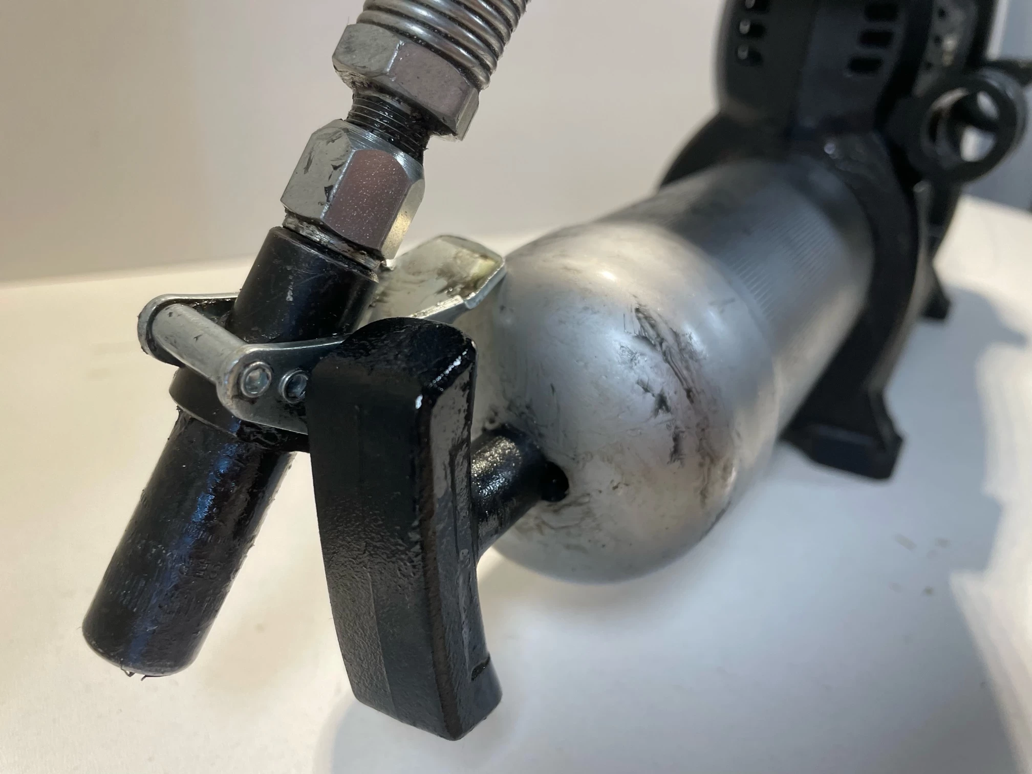 wurth-smarownica-akumulatorowa-fp-12-a-stan-uzywany