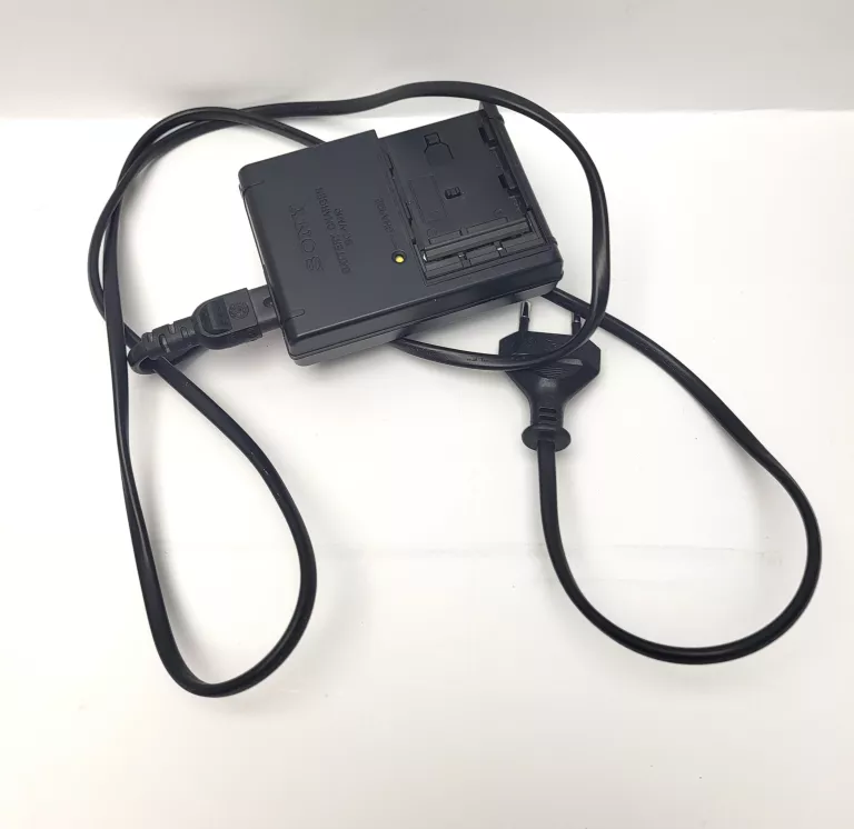 aparat-sony-alpha-dslr-a450-obiektyw-sony-stan-uzywany