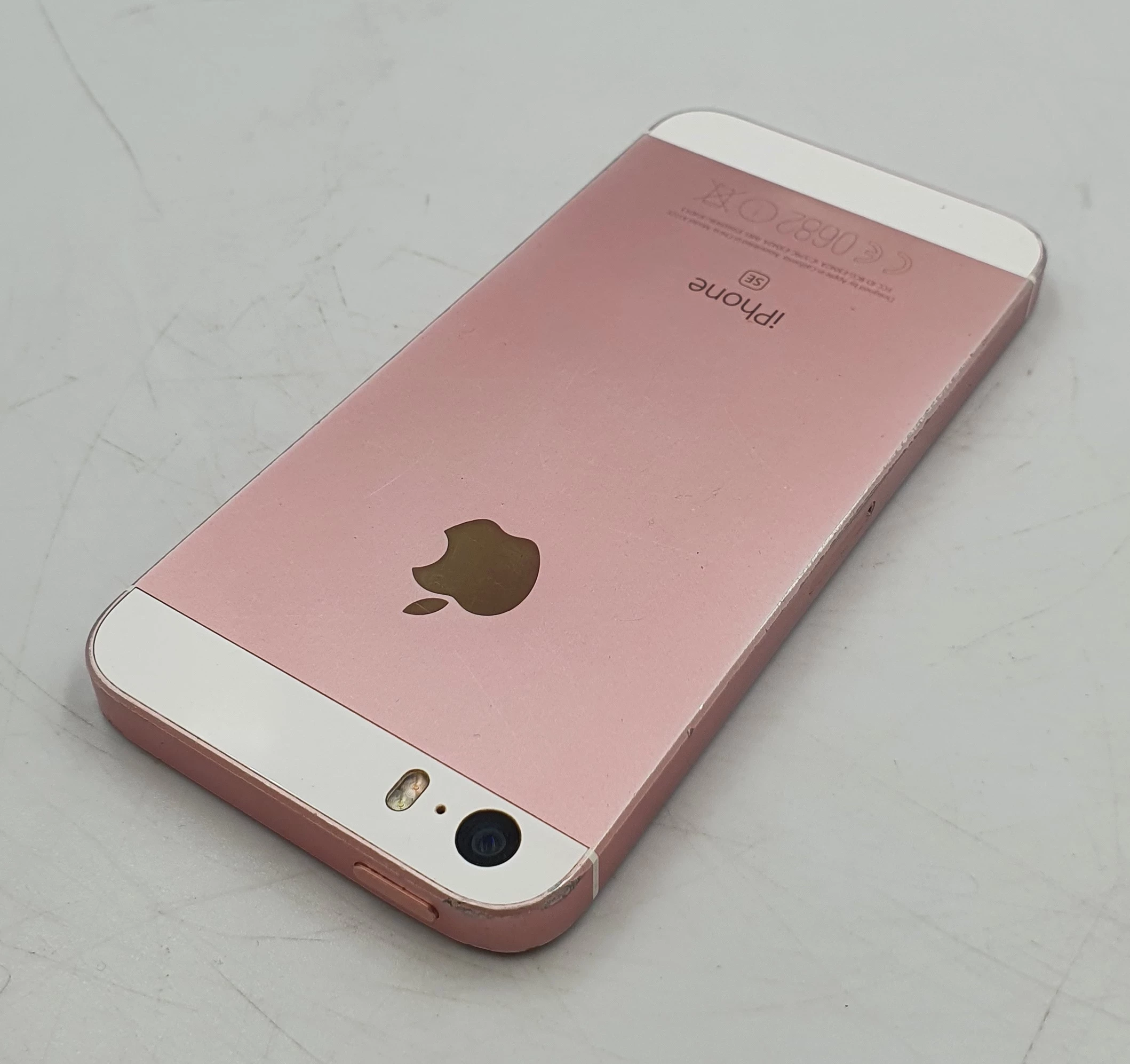 iphone-se-32-gb-bateria-100-kolor-rozowy