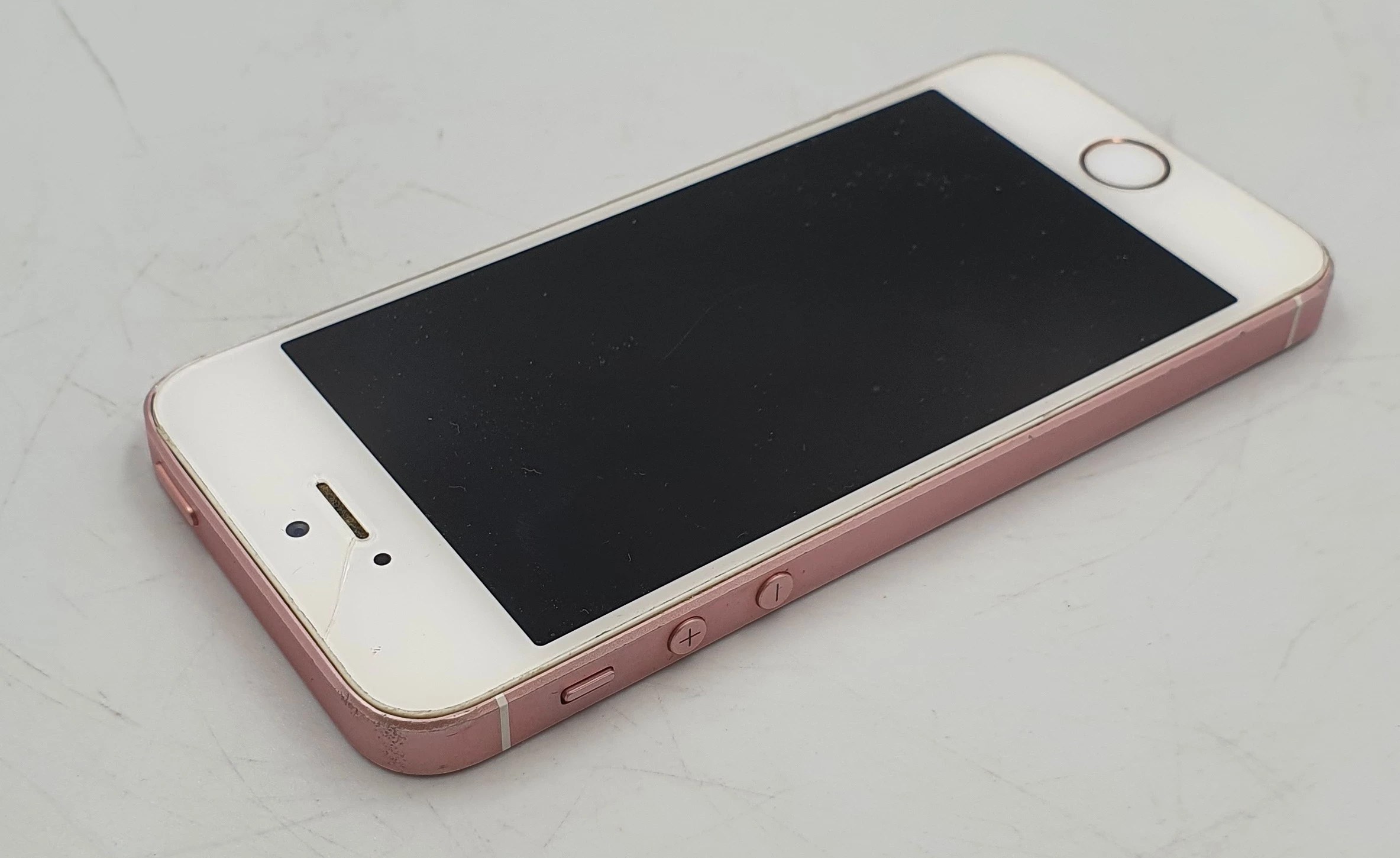 iphone-se-32-gb-bateria-100-kod-producenta-mp852lpa