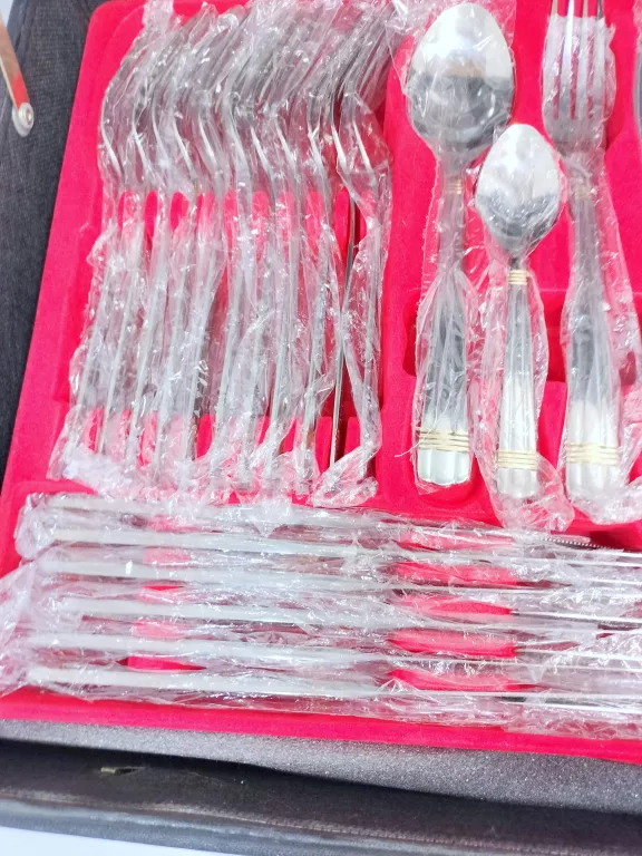 komplet-sztuccow-sztucce-edelstahl-rostfrei-12-os-wykonczenie-polysk