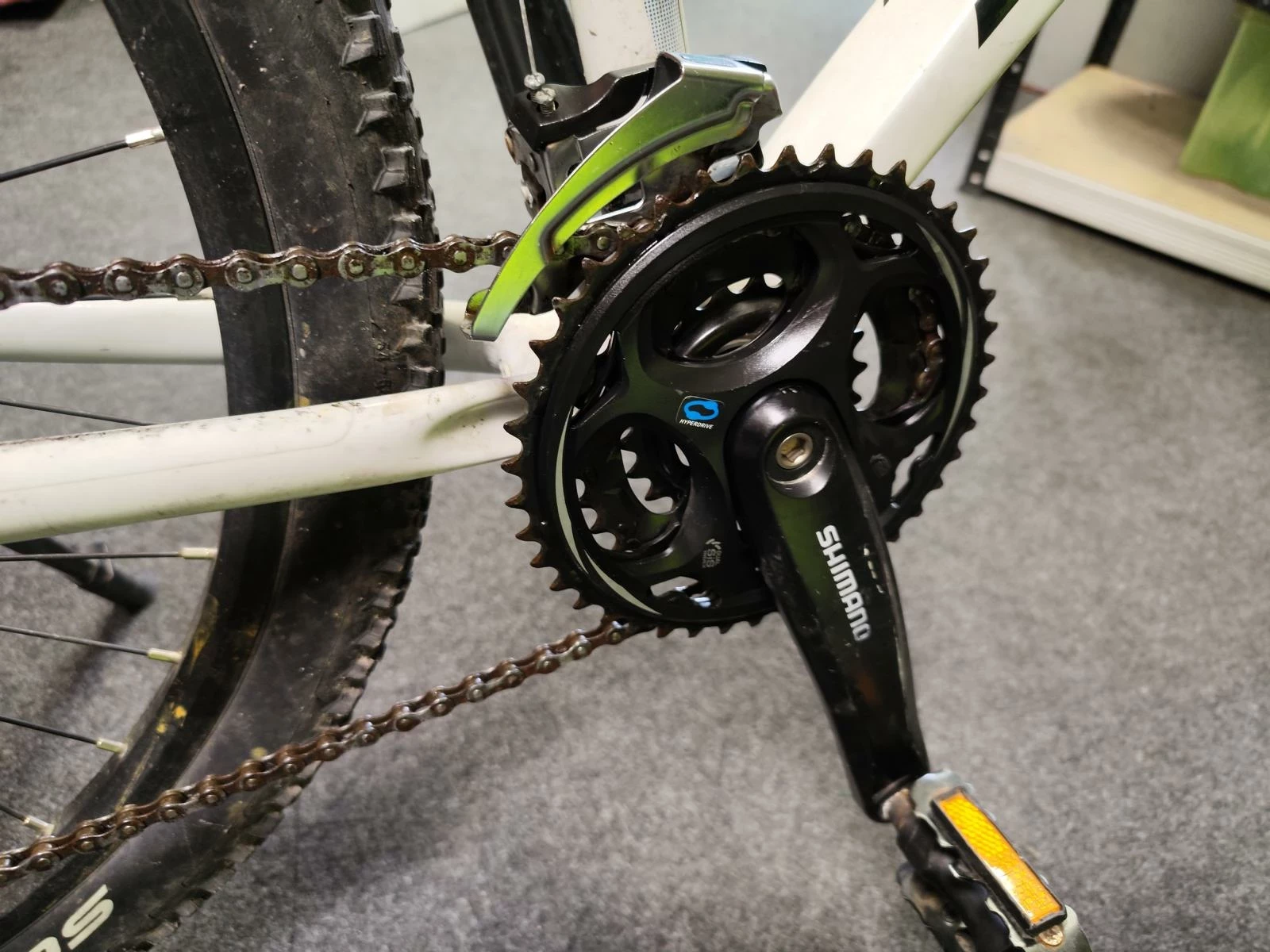 rower-kross-level-a3-kolor-bialy